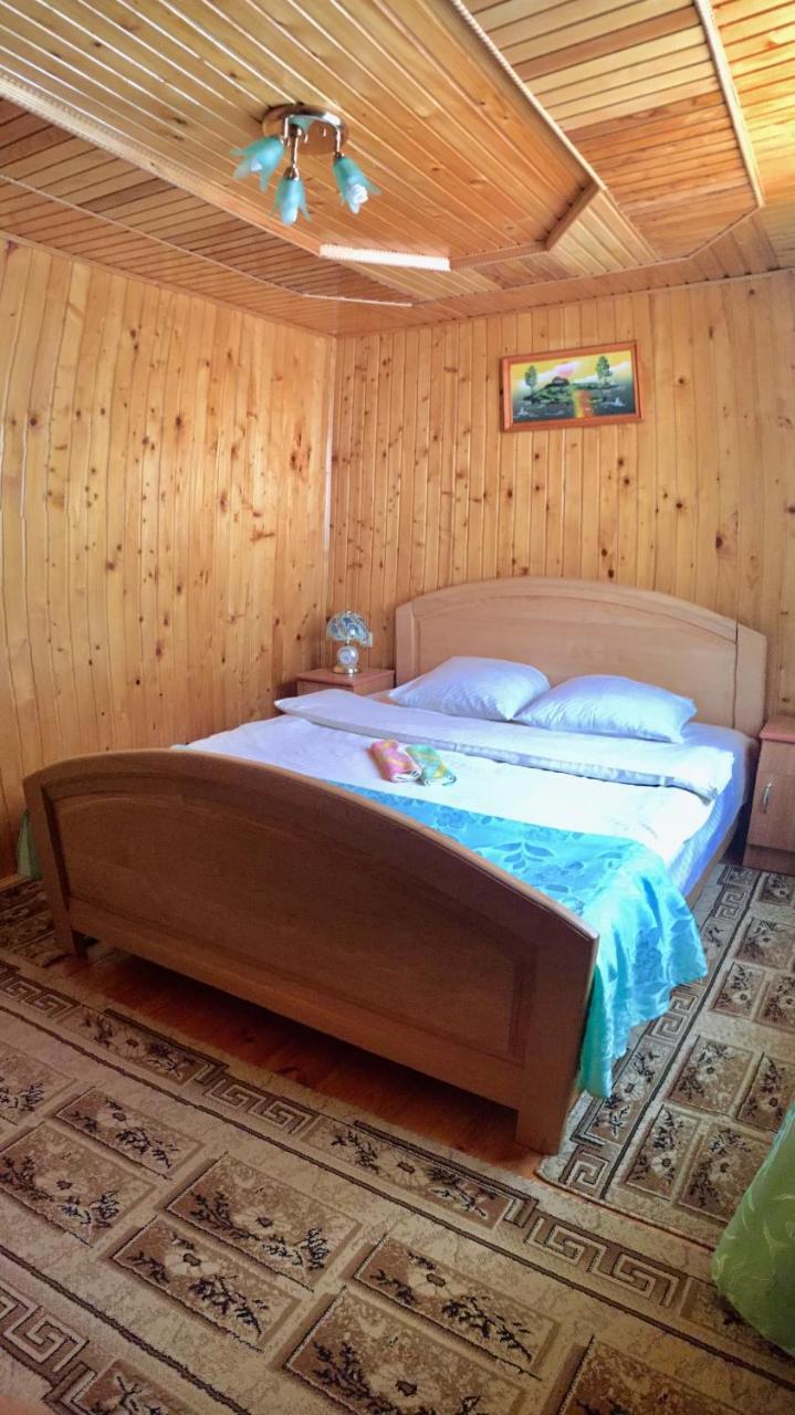 Guest House Karpaty Jaremtje Exteriör bild