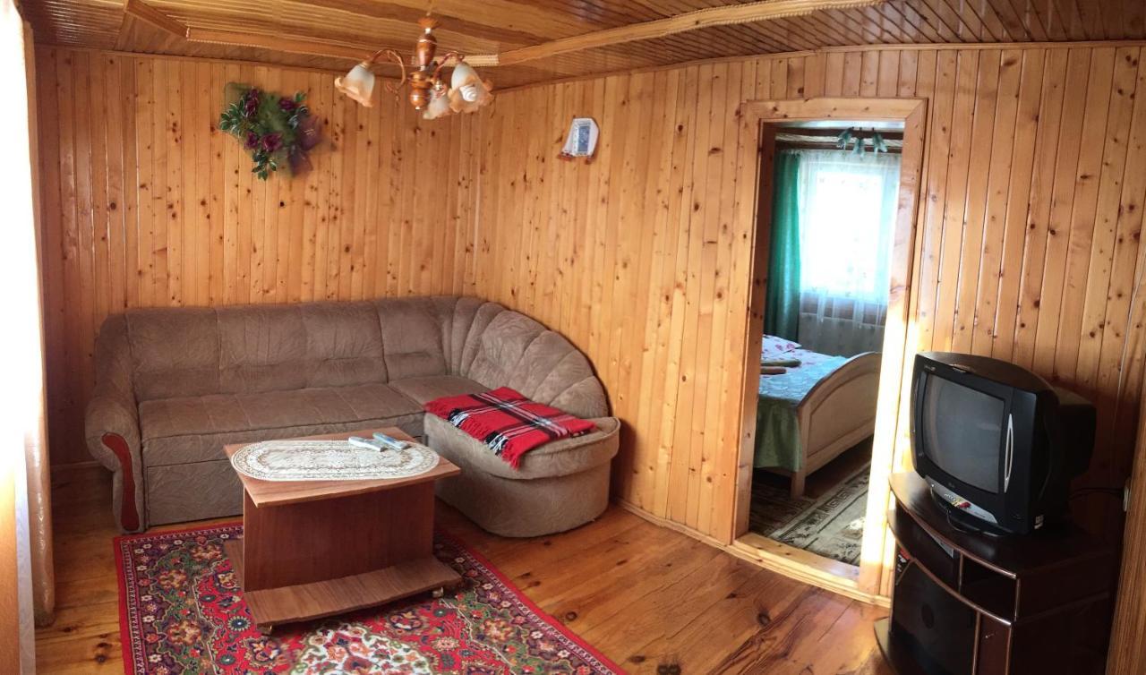Guest House Karpaty Jaremtje Exteriör bild