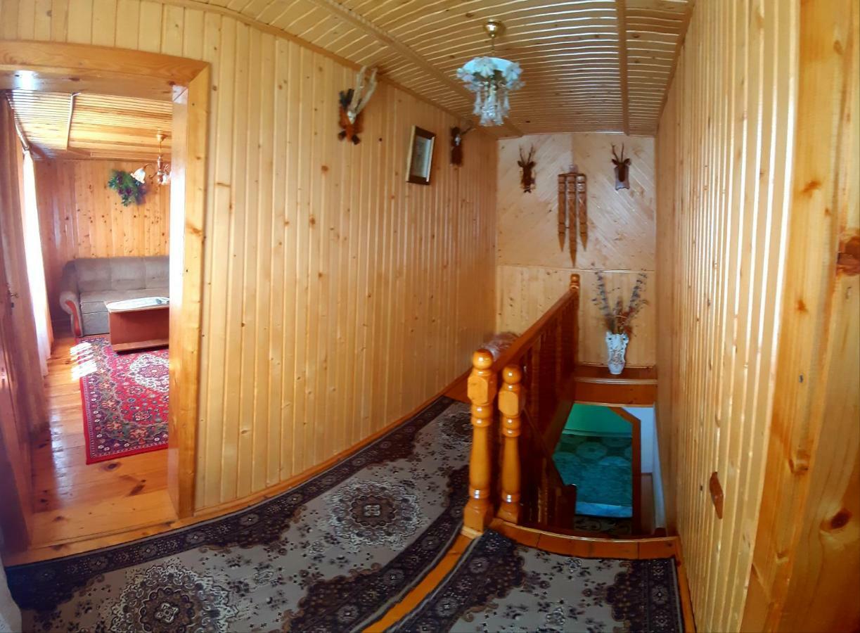 Guest House Karpaty Jaremtje Exteriör bild